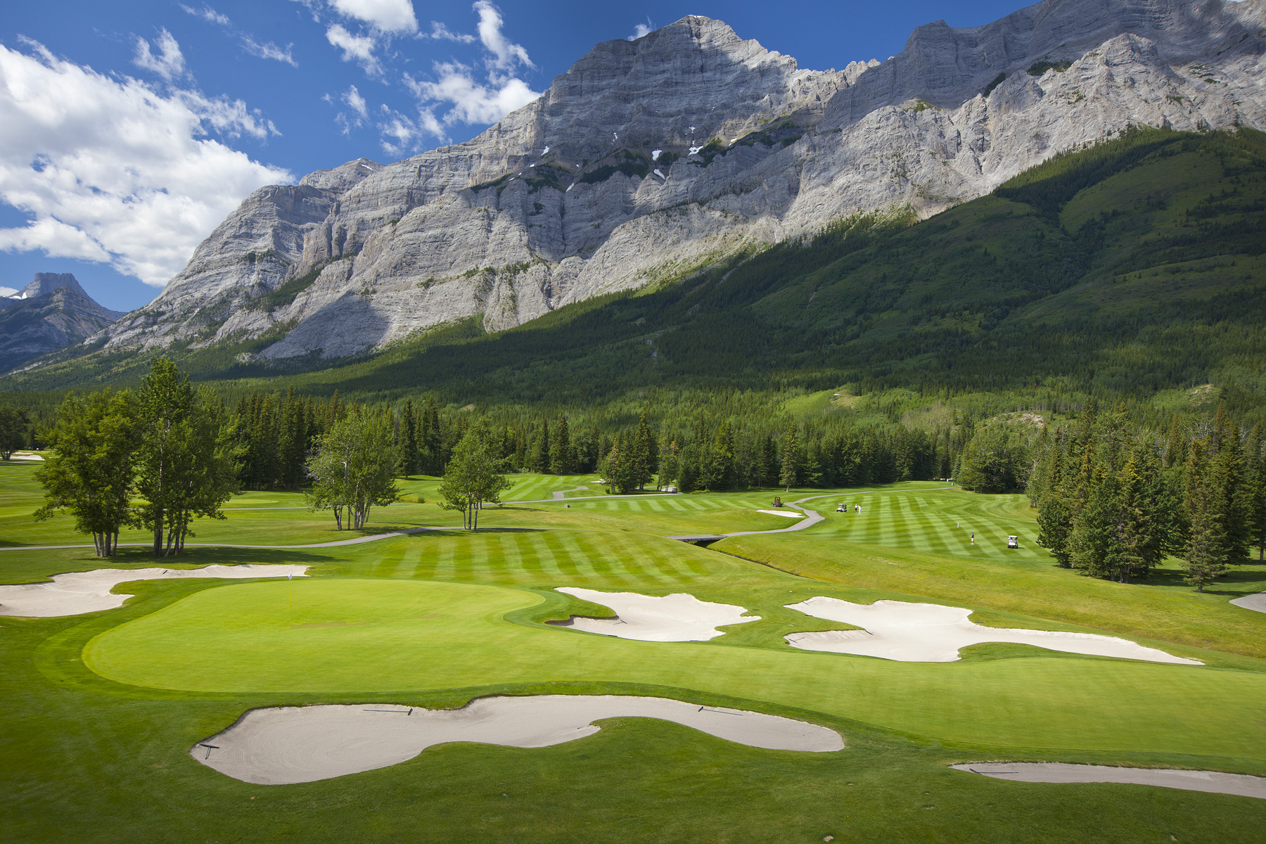 Banff or Jasper? Golfers invited to settle Alberta’s great debate in Stanley Thompson Challenge